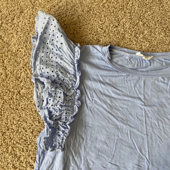 Blue Shirt - Picture 2 of 3